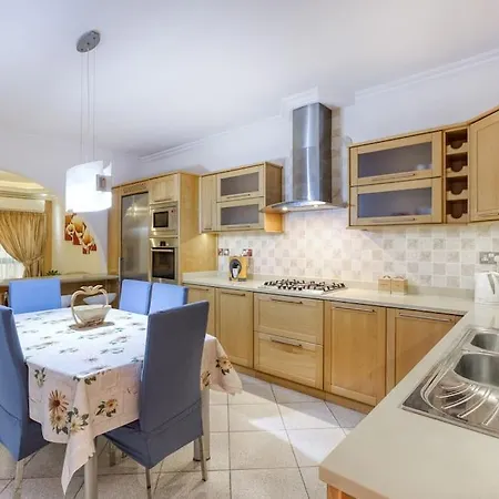 Apartment Charming 3br With Breathtaking Sea Views By 360 Estates