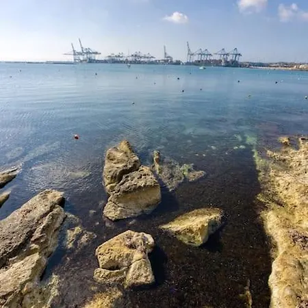Charming 3br With Breathtaking Sea Views By 360 Estates Birzebbuga