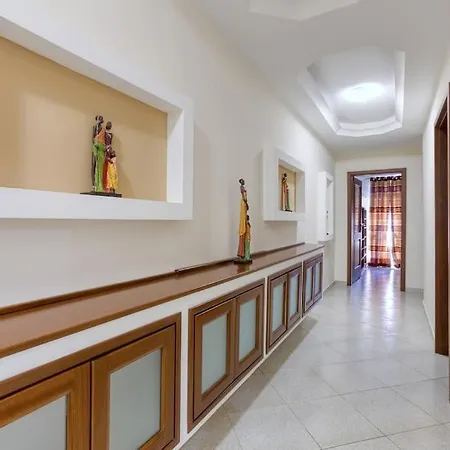 Charming 3br With Breathtaking Sea Views By 360 Estates *