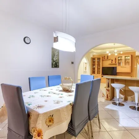 Charming 3br With Breathtaking Sea Views By 360 Estates Lejlighed *