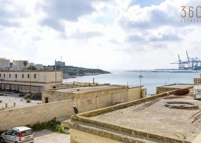 Charming 3br With Breathtaking Sea Views By 360 Estates *