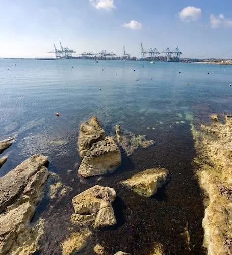 Charming 3br With Breathtaking Sea Views By 360 Estates Birzebbuga