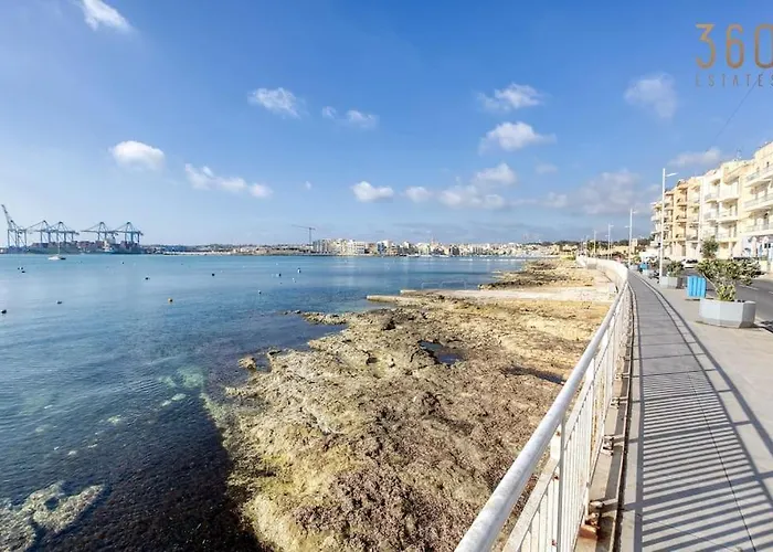דירה Charming 3br With Breathtaking Sea Views By 360 Estates